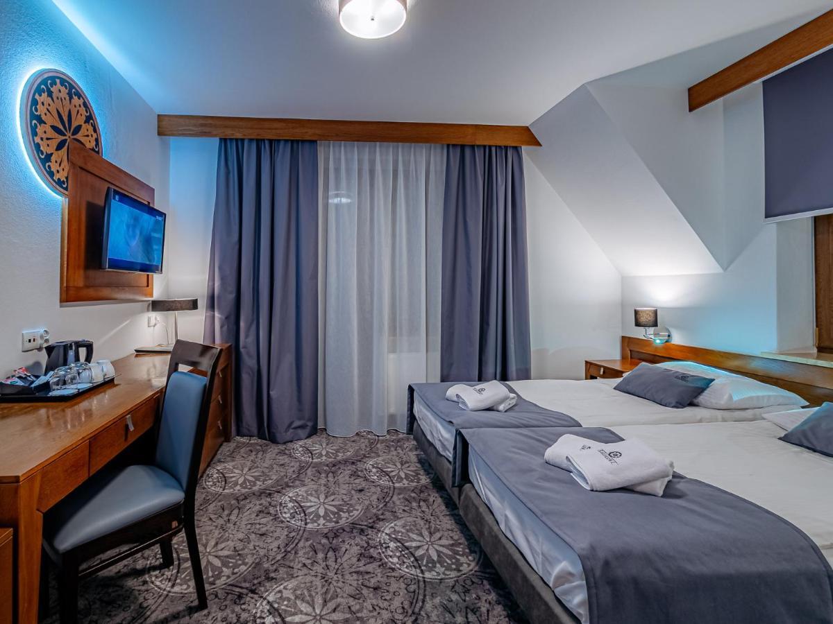 Kasprowy Hotel Мурзасичле Екстериор снимка
