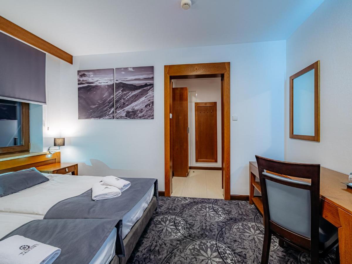 Kasprowy Hotel Мурзасичле Екстериор снимка