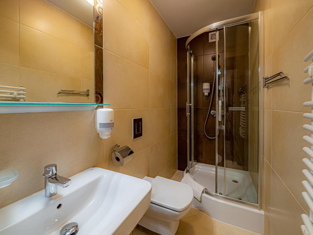 Kasprowy Hotel Мурзасичле Екстериор снимка