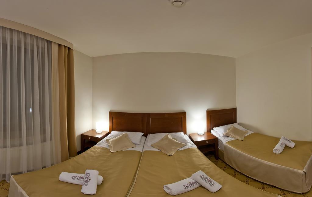 Kasprowy Hotel Мурзасичле Екстериор снимка