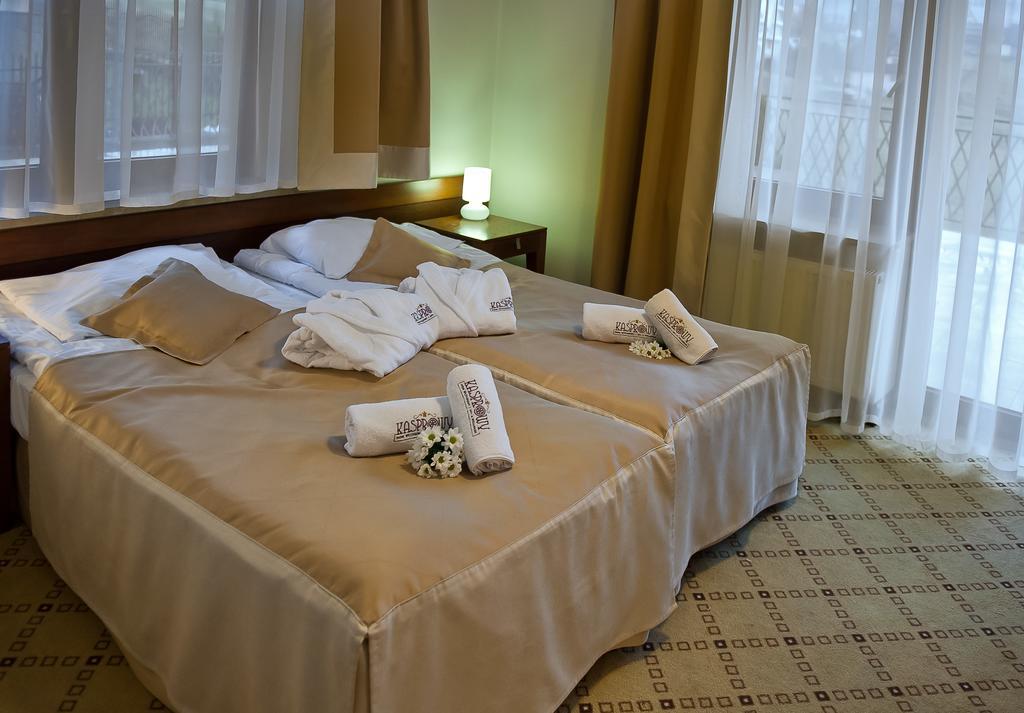 Kasprowy Hotel Мурзасичле Екстериор снимка
