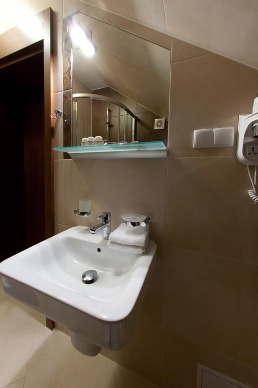 Kasprowy Hotel Мурзасичле Екстериор снимка